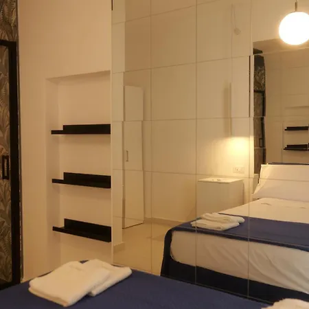 Couette-café Il Vicoletto - In Pieno Centro 3*