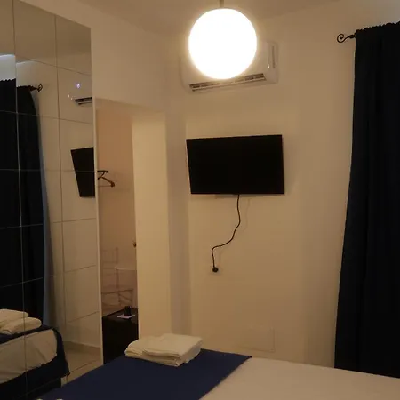 Couette-café Il Vicoletto - In Pieno Centro 3*