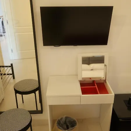 Il Vicoletto - In Pieno Centro Couette-café 3*